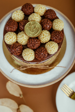 Naked Cake Brigadeiro Preto &amp; Branco