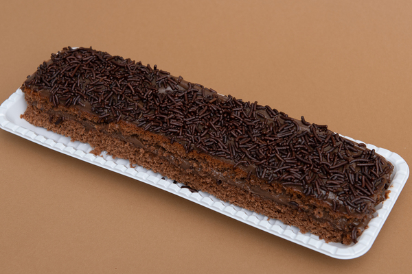 BOLO DE BRIGADEIRO