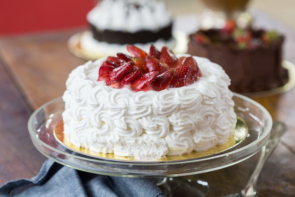 TORTA DOCE DE MORANGO